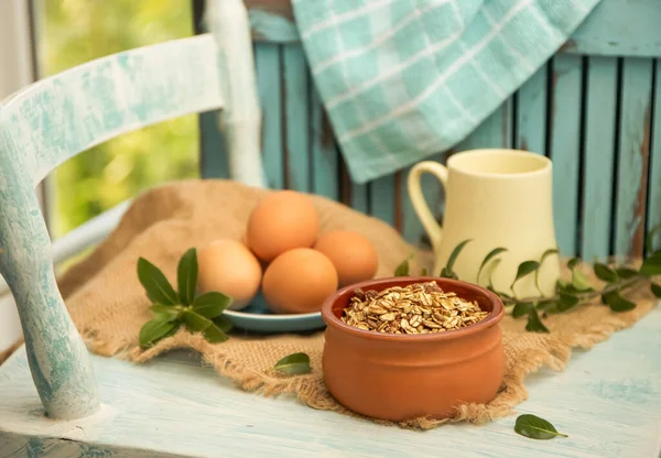 Granola Huevos Sobre Fondo Rústico Rural Alimentación Saludable Bienestar Estilo —  Fotos de Stock