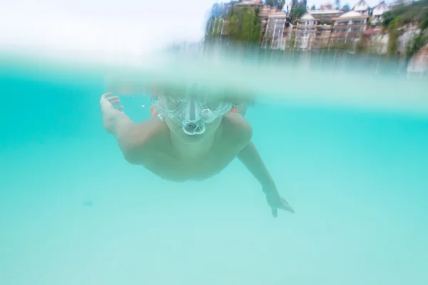 Underwater portrait of young boy, snorkelling in mask — Stock Photo, Image