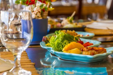 Tablo ayarı açık kafe, otel, küçük restoran yaz