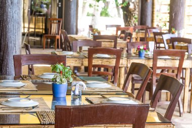 Tablo ayarı açık kafe, otel, küçük restoran yaz