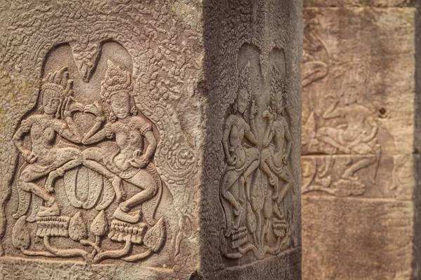 Flachrelief an der Wand, Angkor, Kambodscha — Stockfoto