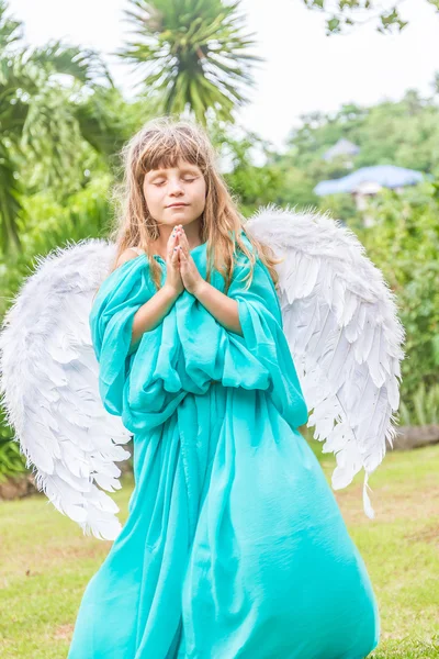 Angel children girl with closed eyes in forest — Stock Photo, Image