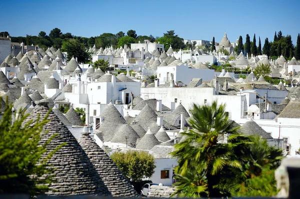 Alberobello w trulli, Apulia, Włochy — Zdjęcie stockowe