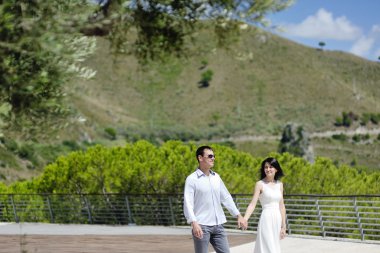 iki ayaklı tutuşup