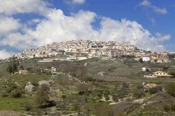 Prizzi, małe miasteczko na Sycylii — Zdjęcie stockowe