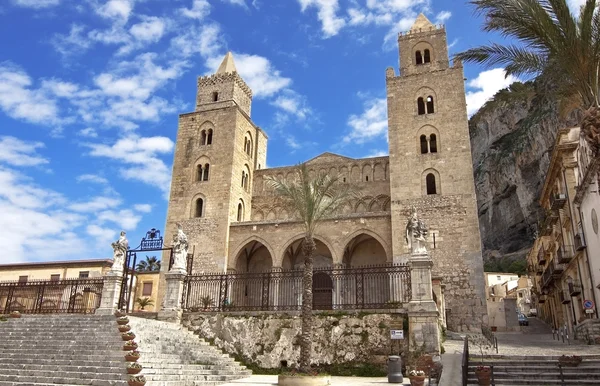 Cefalu cathedral — Stock Photo, Image