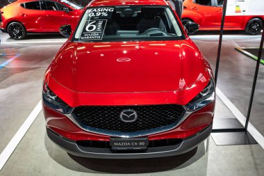 Zürih Oto Fuarı, İsviçre, 31 Ekim 2025. Otomobil Zürih Fuarı 'nda Mazda 3 küçük hatchback