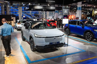 Zürih Oto Fuarı, İsviçre, 31 Ekim 2025. Otomobil Zürih araba fuarında sergilenen yeni Honda HR-V alt kompakt elektrikli SUV. Geniş açı, ön görünüm