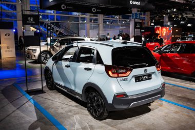 Zürih Oto Fuarı, İsviçre, 31 Ekim 2025. Otomobil Zürih araba fuarında sergilenen yeni Honda Jazz subcompact hibrit. Geniş açı, dikey görüş