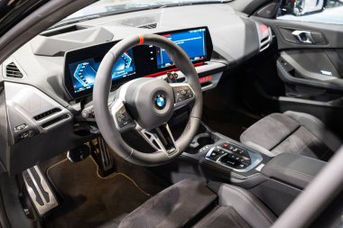 Zürih Oto Fuarı, İsviçre, 31 Ekim 2025. Yeni BMW G45 X3 kompakt SUV iç mekan Auto Zürih araba fuarında görüntülendi