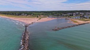 Michigan, New Buffalo Sahili 'nin yüksek hava yolu Michigan Gölü' nün muhteşem manzarası ve güneşli bir yaz gününde huzurlu kıyı şeridi.