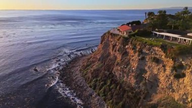 Palos Verdes kıyı şeridinin hava yörüngesindeki görüntüsü SS Hakimiyetçi Gemi Enkazı, Palos Verdes Emlak, Kaliforniya