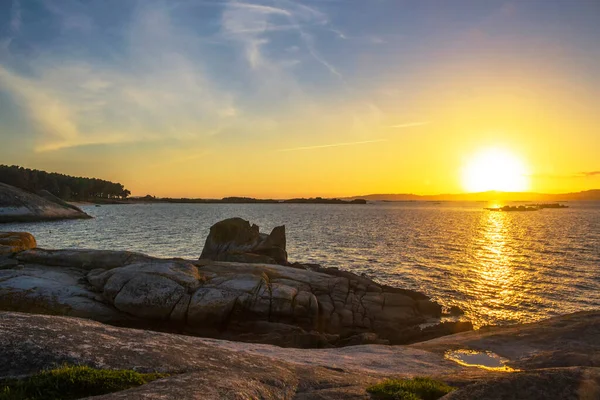 Pobřeží Ostrova Arousa Mysu Punta Cabalo Při Západu Slunce — Stock fotografie