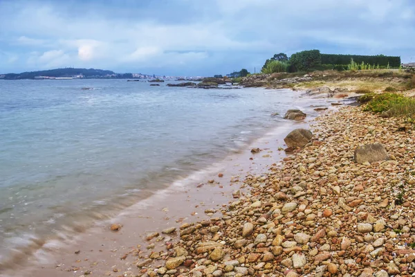 Galiçya Spanya Daki Arousa Adası Ndaki Çakıl Taşı Plajı — Stok fotoğraf