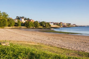 Rianxo kasabasındaki Pazo plajı, Arousa haliçleri