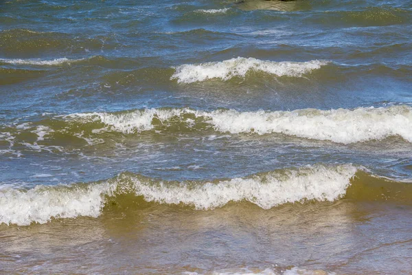 Tło Rozbijających Się Fal Plaży — Zdjęcie stockowe
