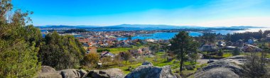 Arousa Adası 'nın panoramik manzarası