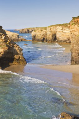 Cliif ve deniz katedraller Beach