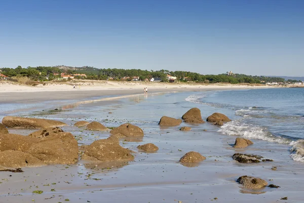 Skály v Raeiros beach — Stock fotografie