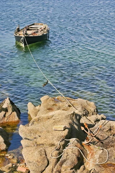 Anchored dorna boat — Stock Photo, Image