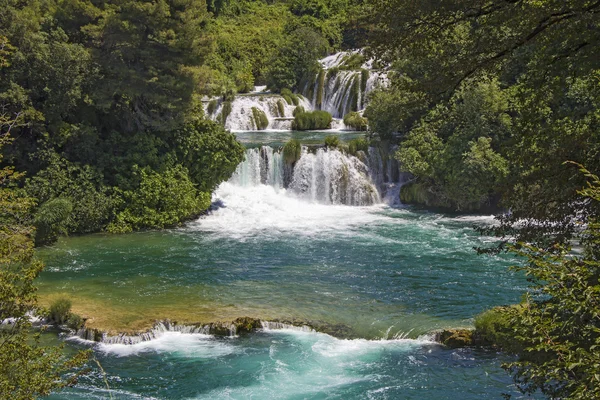 Cachoeiras bonitas Krka — Fotografia de Stock