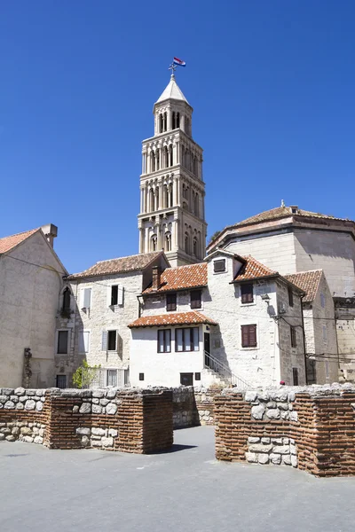 Katedralen i Saint Domnius og Diocletian Palace i Split Croati - Stock-foto