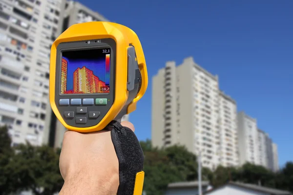 Recording Residential Buildings With Thermal Camera — Stock Photo, Image