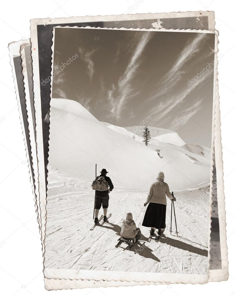 Vintage photos Family in the snow