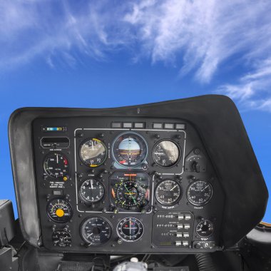 Helikopter kokpit 