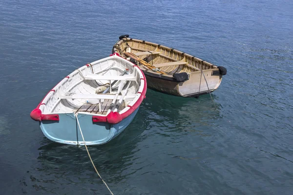 Pequenos barcos de madeira — Fotografia de Stock