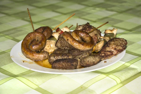 Carne mixta a la parrilla —  Fotos de Stock