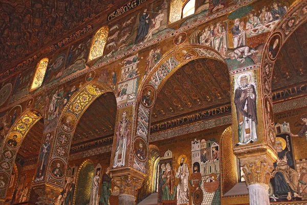 Gouden mozaïek in Cappella Palatina — Stockfoto