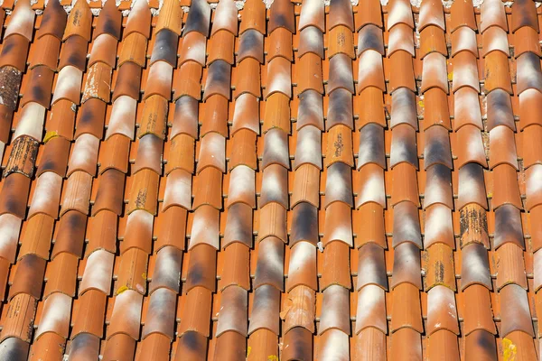 Telhas do telhado velho — Fotografia de Stock