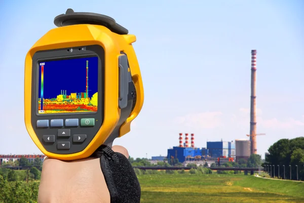 Record at the Chimney of energy station with thermal cameras — Stock Photo, Image