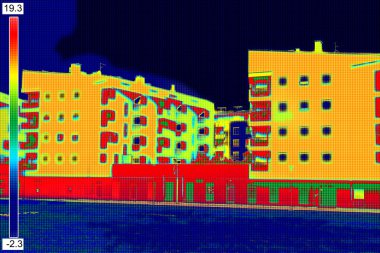 thermovision görüntü üzerinde Konut Binası