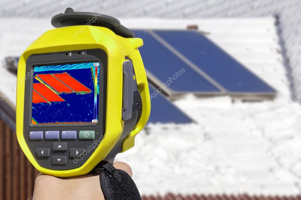 Recording Solar Panels with Thermal Camera 