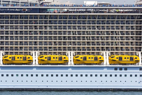 Cabins on a cruise ship — Stock Photo, Image