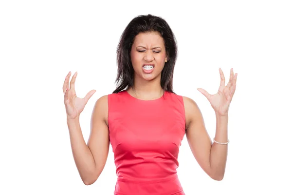 Wściekła mieszana kobieta rasy krzyczy. — Zdjęcie stockowe