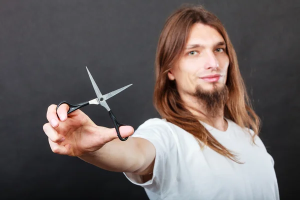 Hairstylist with scissors in hand — Stock Photo, Image