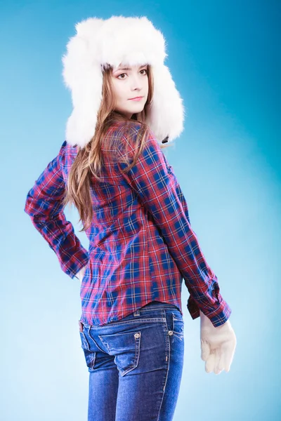 Young woman in winter clothing fur cap — Stock Photo, Image