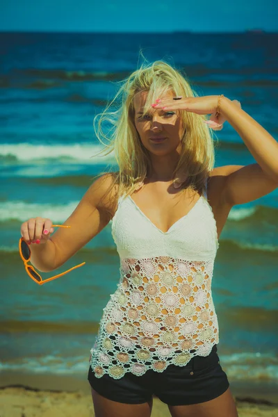 Woman having active time in summer. — Stock Photo, Image