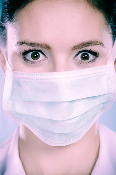 A maszk női orvos arcképe — Stock Fotó
