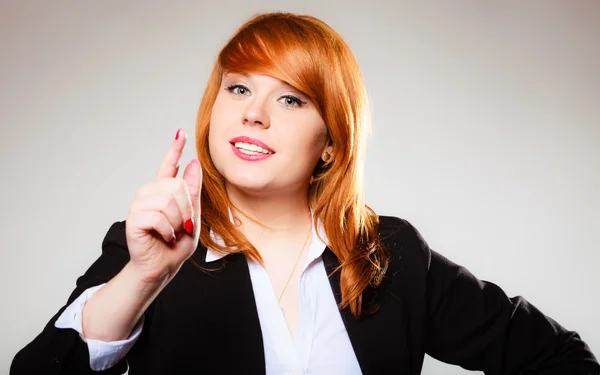 Mujer de negocios agitando el dedo —  Fotos de Stock