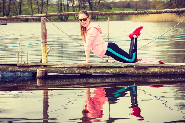 Young motivated girl training — Stock Photo, Image