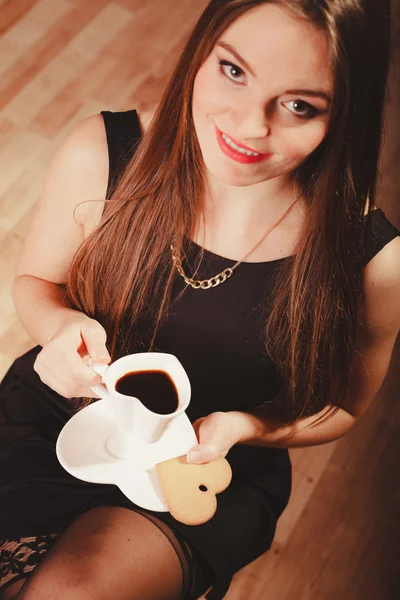 Kadın holding kahve — Stok fotoğraf