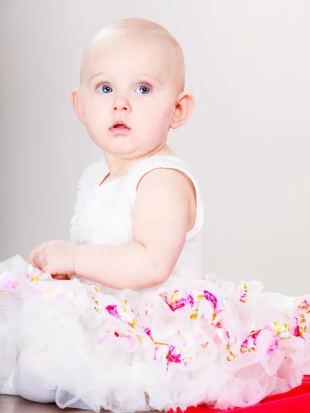 Kleine meisje kind portret — Stockfoto
