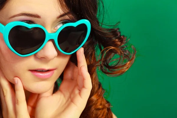 Girl in green sunglasses portrait — Stock Photo, Image