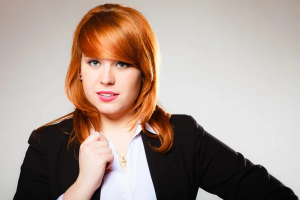 Redhaired mulher de negócios retrato — Fotografia de Stock