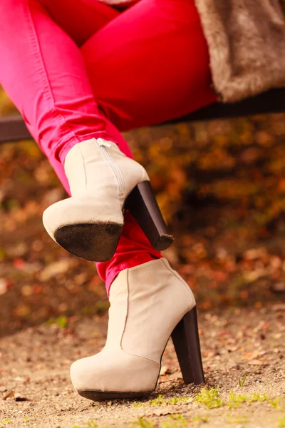 Herfst schoenen in het Park. — Stockfoto