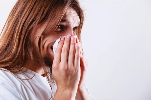 Man med hygienisk vävnad — Stockfoto